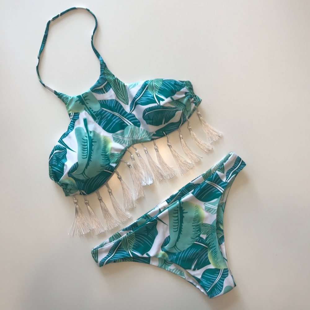 tropical summer vibes fringe halter bikini palm print size large